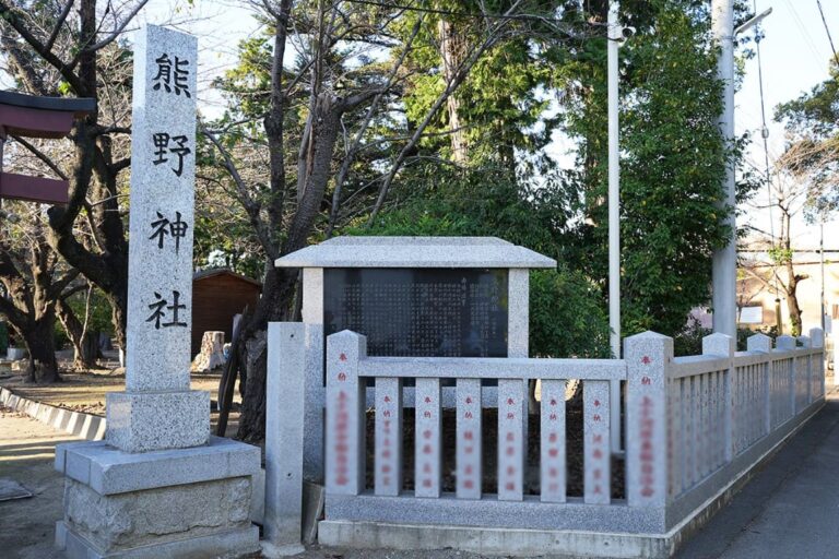 3-monument_02